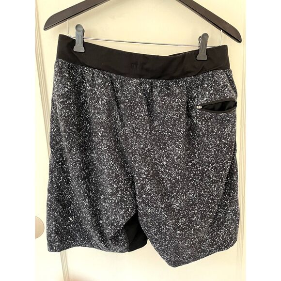 Mens Lululemon T.H.E. Short 9” Linerless Stretch Sweat Wicking Quick Dry Size L - Picture 3 of 7